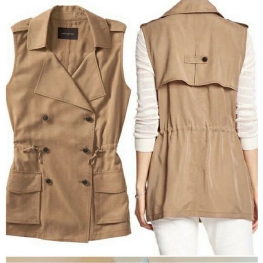 Banana Republic vest size Small